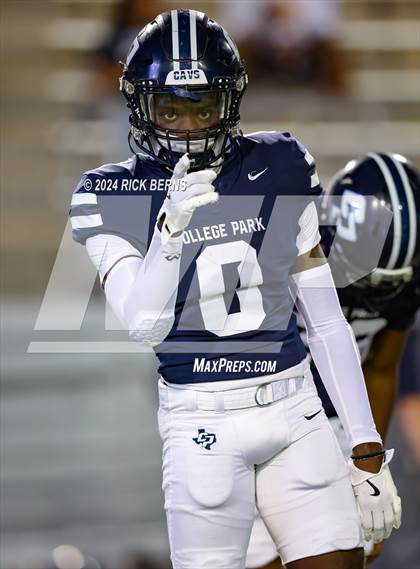 Thumbnail 3 in College Park vs New Caney photogallery.