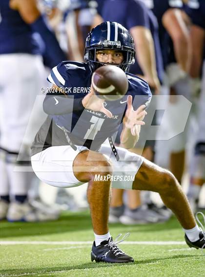 Thumbnail 1 in College Park vs New Caney photogallery.