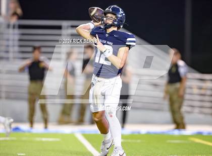 Thumbnail 2 in College Park vs New Caney photogallery.