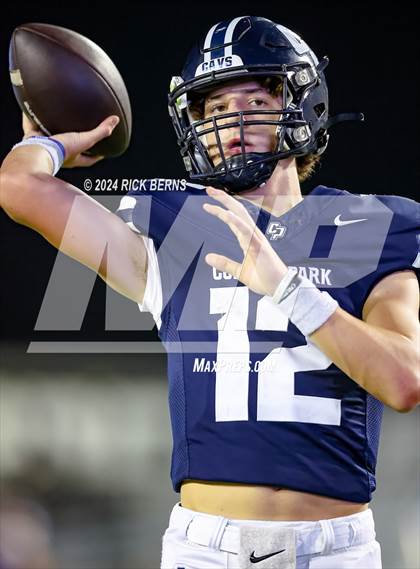 Thumbnail 3 in College Park vs New Caney photogallery.