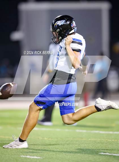 Thumbnail 3 in College Park vs New Caney photogallery.