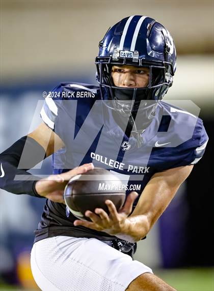 Thumbnail 3 in College Park vs New Caney photogallery.