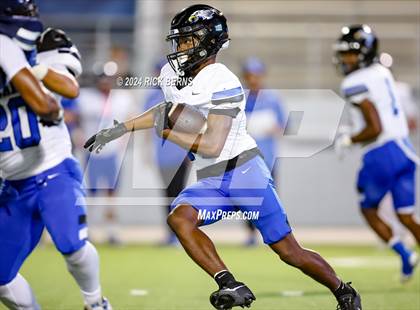 Thumbnail 2 in College Park vs New Caney photogallery.
