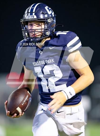 Thumbnail 2 in College Park vs New Caney photogallery.