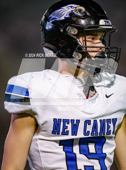Thumbnail 3 in College Park vs New Caney photogallery.
