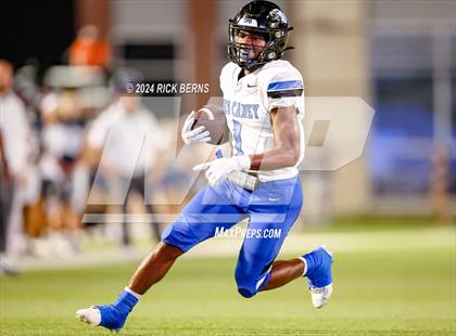 Thumbnail 1 in College Park vs New Caney photogallery.