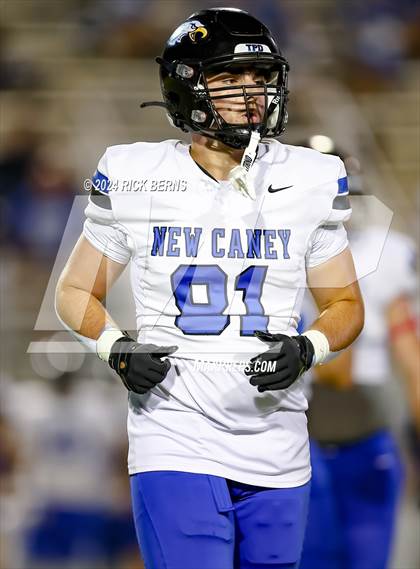 Thumbnail 1 in College Park vs New Caney photogallery.
