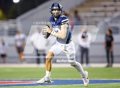 Thumbnail 3 in College Park vs New Caney photogallery.