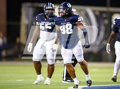 Thumbnail 3 in College Park vs New Caney photogallery.