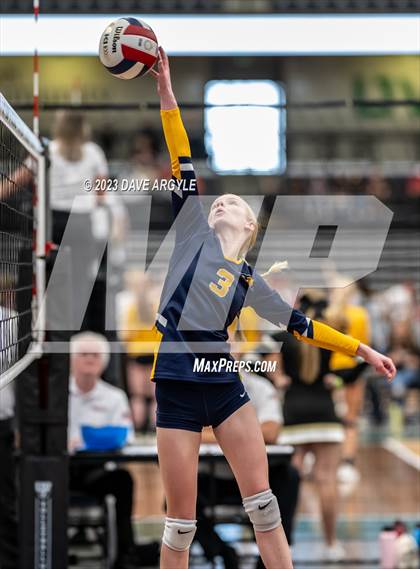 Thumbnail 3 in Summit Academy vs. Delta (UHSAA 3A 2nd Round) photogallery.