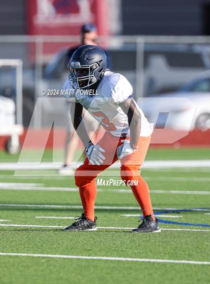 Thumbnail 1 in Seven Lakes @ Tompkins (White) photogallery.