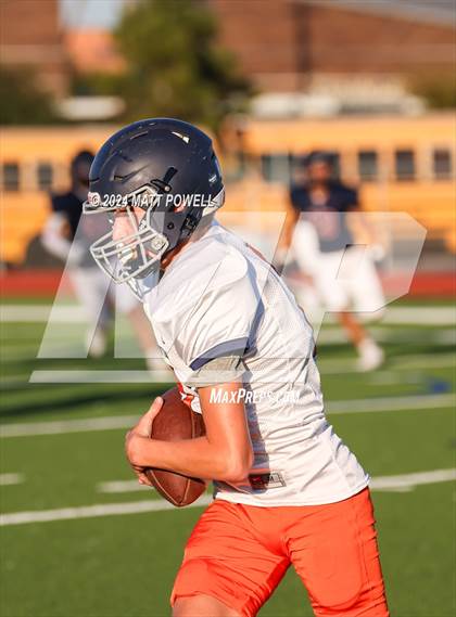 Thumbnail 1 in Seven Lakes @ Tompkins (White) photogallery.