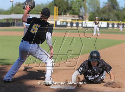 Thumbnail 1 in Calabasas @ Newbury Park photogallery.