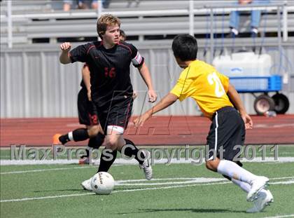 Thumbnail 2 in Mt. Pleasant vs Lovejoy (4A Region 2 Semifinals) photogallery.