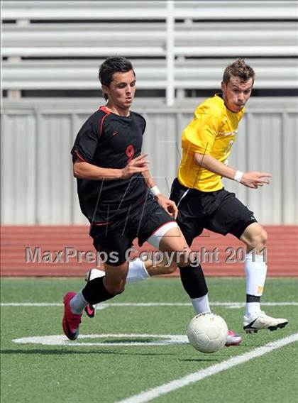 Thumbnail 2 in Mt. Pleasant vs Lovejoy (4A Region 2 Semifinals) photogallery.