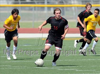 Thumbnail 2 in Mt. Pleasant vs Lovejoy (4A Region 2 Semifinals) photogallery.