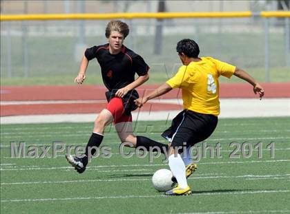 Thumbnail 3 in Mt. Pleasant vs Lovejoy (4A Region 2 Semifinals) photogallery.