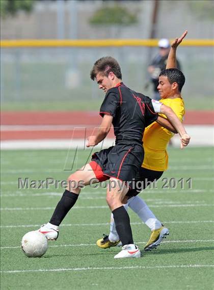 Thumbnail 1 in Mt. Pleasant vs Lovejoy (4A Region 2 Semifinals) photogallery.