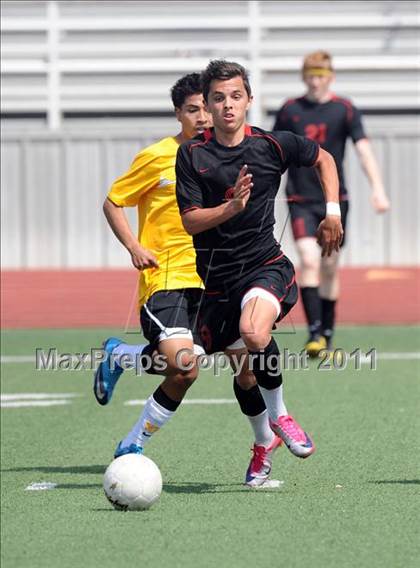 Thumbnail 1 in Mt. Pleasant vs Lovejoy (4A Region 2 Semifinals) photogallery.