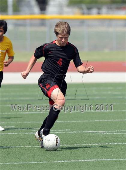 Thumbnail 1 in Mt. Pleasant vs Lovejoy (4A Region 2 Semifinals) photogallery.