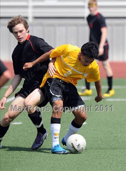 Thumbnail 1 in Mt. Pleasant vs Lovejoy (4A Region 2 Semifinals) photogallery.