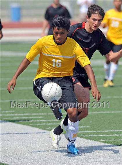 Thumbnail 2 in Mt. Pleasant vs Lovejoy (4A Region 2 Semifinals) photogallery.