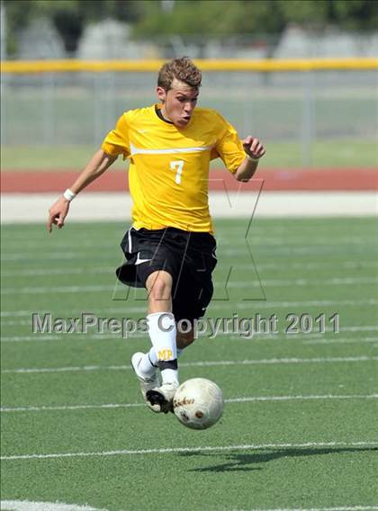 Thumbnail 1 in Mt. Pleasant vs Lovejoy (4A Region 2 Semifinals) photogallery.