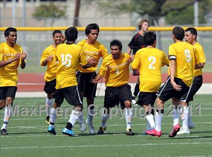 Thumbnail 2 in Mt. Pleasant vs Lovejoy (4A Region 2 Semifinals) photogallery.