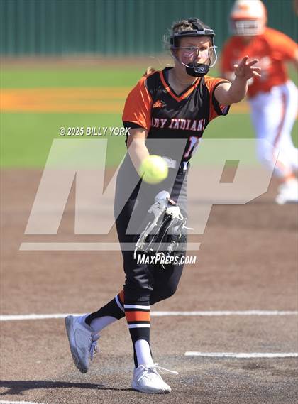 Thumbnail 2 in Grand Saline vs Mineola photogallery.