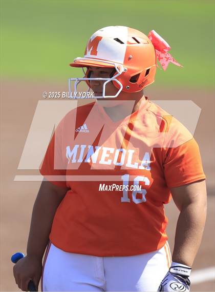 Thumbnail 1 in Grand Saline vs Mineola photogallery.