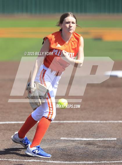 Thumbnail 2 in Grand Saline vs Mineola photogallery.