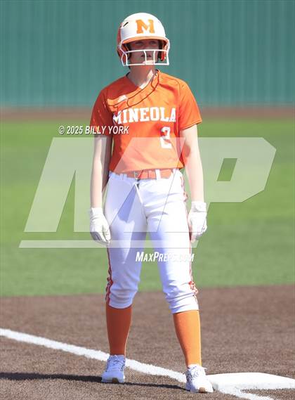 Thumbnail 3 in Grand Saline vs Mineola photogallery.