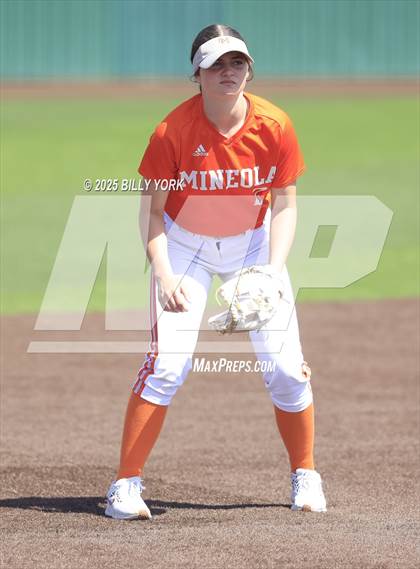 Thumbnail 1 in Grand Saline vs Mineola photogallery.