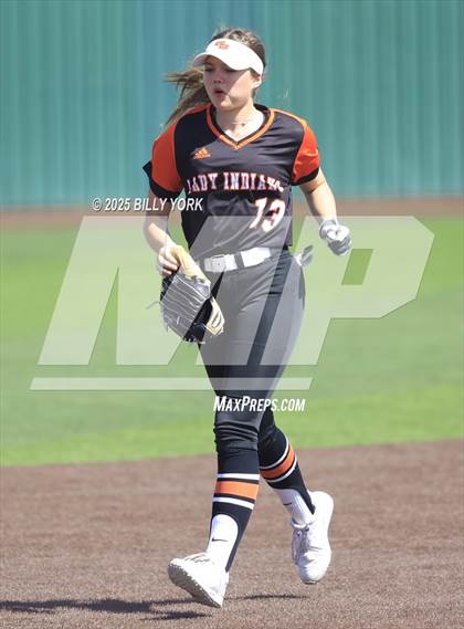Thumbnail 1 in Grand Saline vs Mineola photogallery.