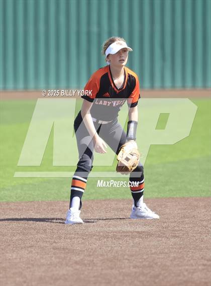 Thumbnail 2 in Grand Saline vs Mineola photogallery.