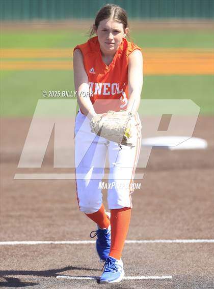 Thumbnail 1 in Grand Saline vs Mineola photogallery.