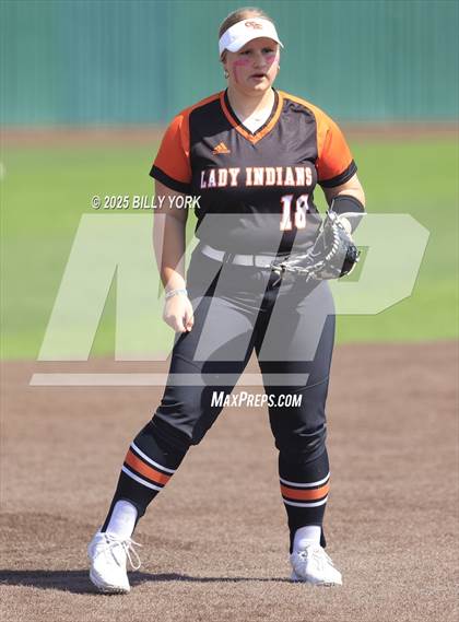 Thumbnail 3 in Grand Saline vs Mineola photogallery.