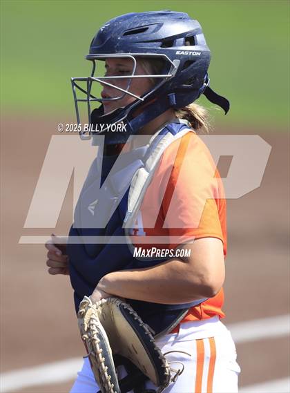 Thumbnail 1 in Grand Saline vs Mineola photogallery.