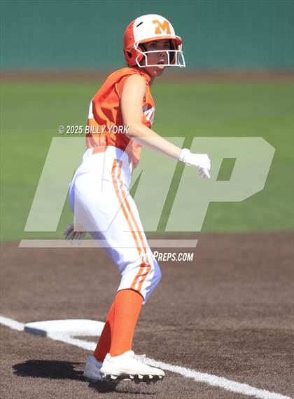 Thumbnail 1 in Grand Saline vs Mineola photogallery.