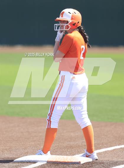 Thumbnail 3 in Grand Saline vs Mineola photogallery.