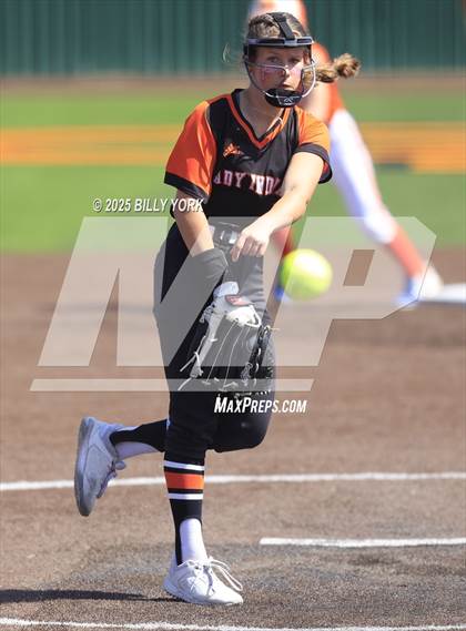 Thumbnail 1 in Grand Saline vs Mineola photogallery.
