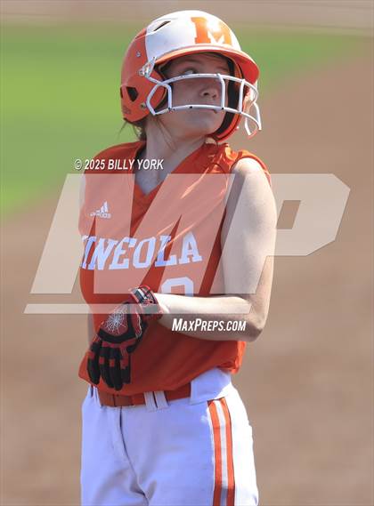 Thumbnail 1 in Grand Saline vs Mineola photogallery.