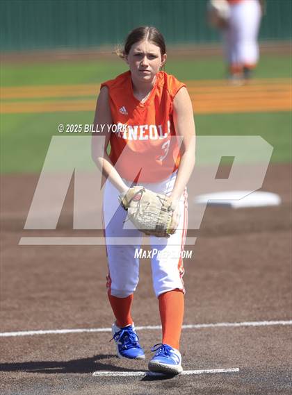Thumbnail 3 in Grand Saline vs Mineola photogallery.