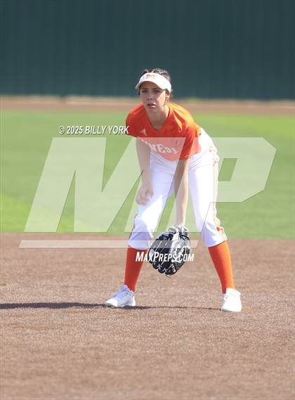 Thumbnail 1 in Grand Saline vs Mineola photogallery.
