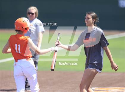 Thumbnail 1 in Grand Saline vs Mineola photogallery.