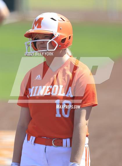 Thumbnail 1 in Grand Saline vs Mineola photogallery.