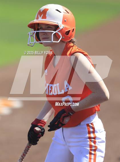 Thumbnail 1 in Grand Saline vs Mineola photogallery.