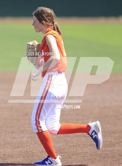 Thumbnail 2 in Grand Saline vs Mineola photogallery.