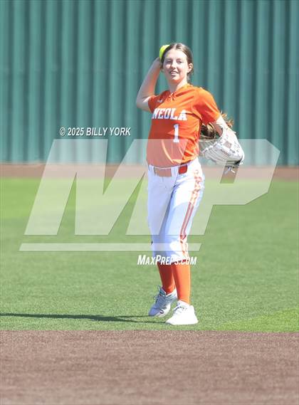 Thumbnail 2 in Grand Saline vs Mineola photogallery.