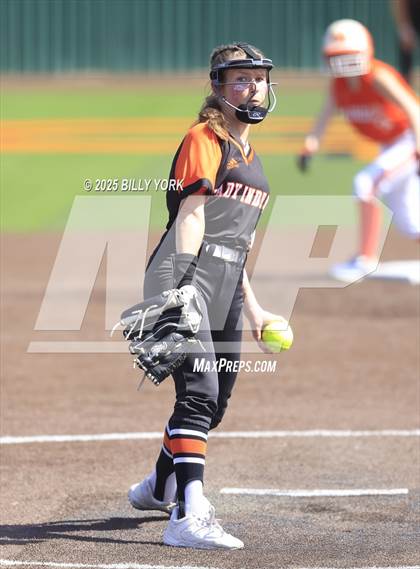 Thumbnail 2 in Grand Saline vs Mineola photogallery.
